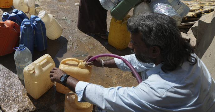 1 in 4 people in the world do not have access to clean drinking water, the U.N. says