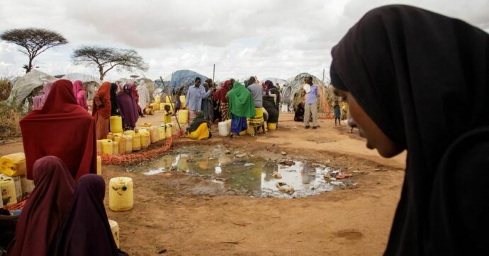 Heavy rains arrive in drought-stricken Somalia, flooding homes of thousands on the brink of famine